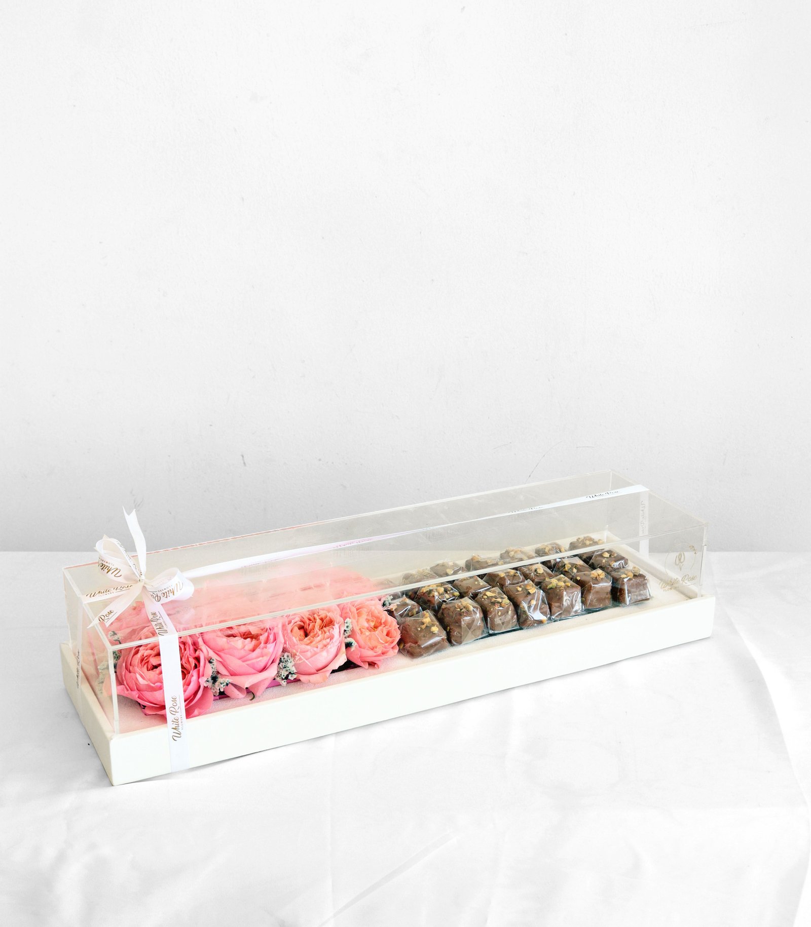 Juliet Chocolate Box - Elegant Roses and Chocolate Gift Set