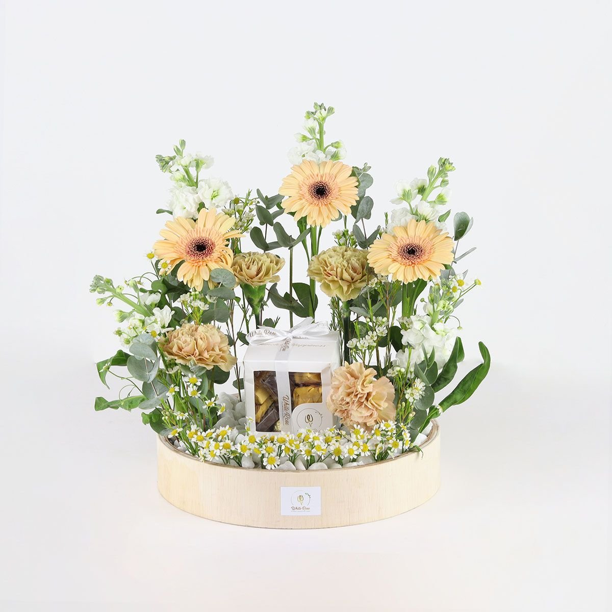 Chocolate Floral - Gerbera Flower Tray with 300g Chocolates