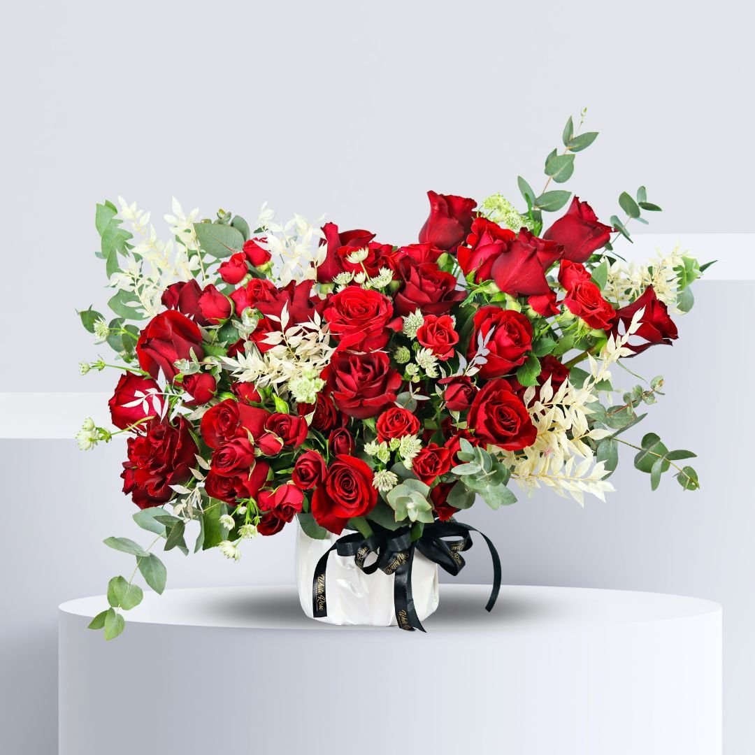 Engaging Roses in a Vase - Elegant Floral Arrangement